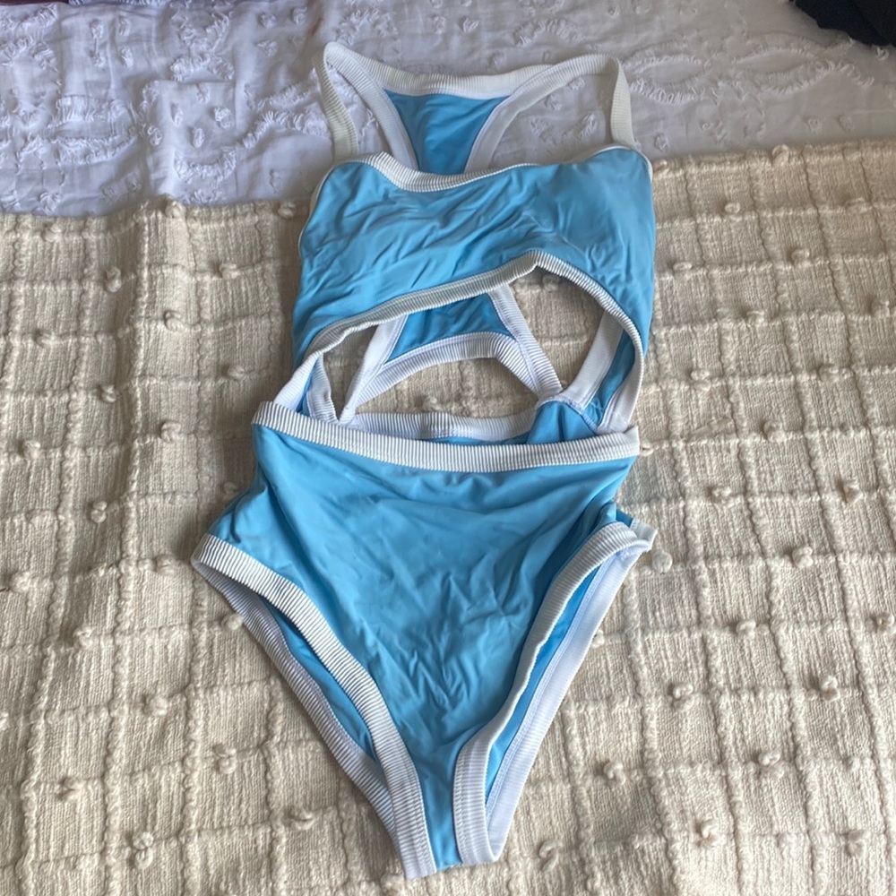 Cute retro style aerie one piece swimsuit
